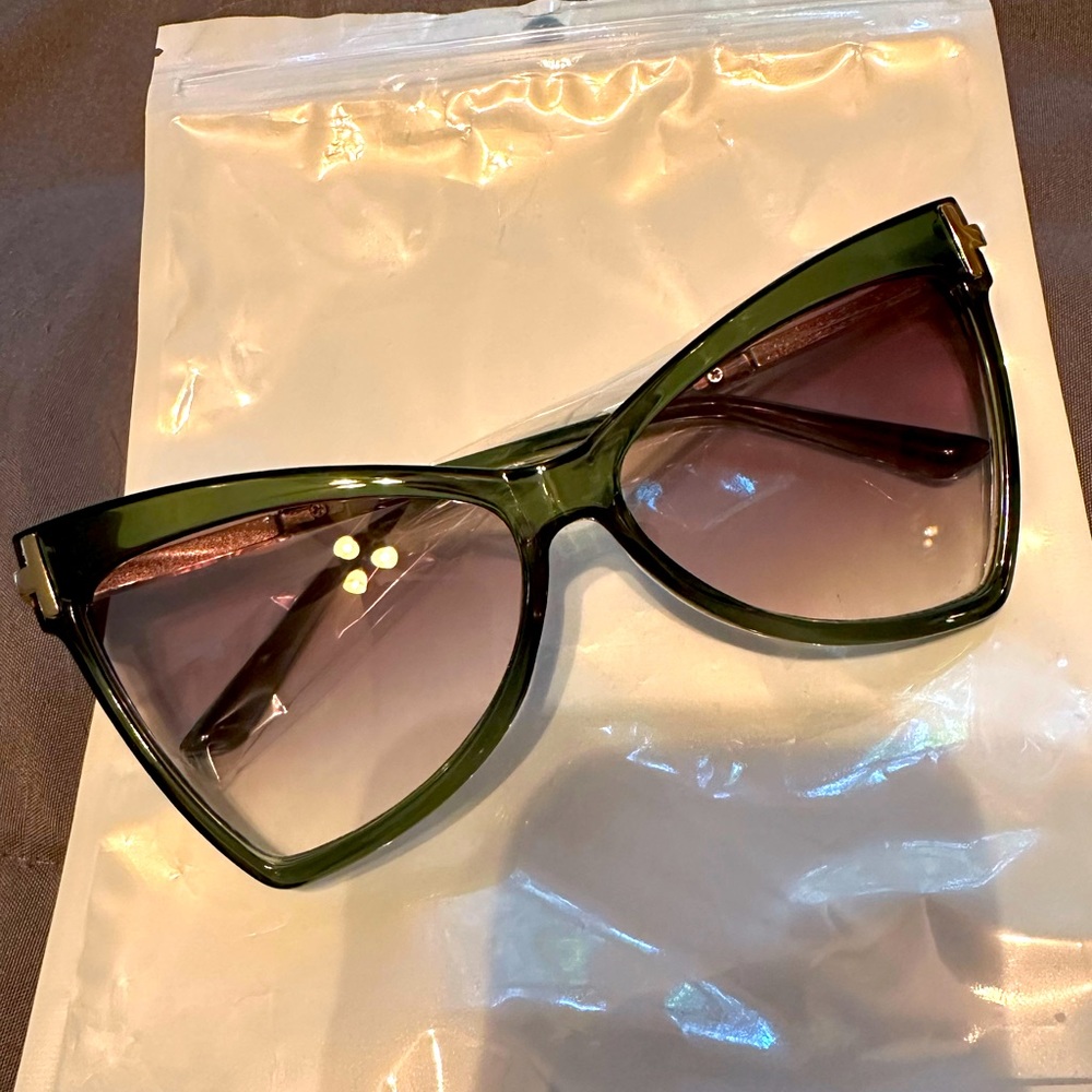 NWT Angled Cat Eye Sunglasses - Green
